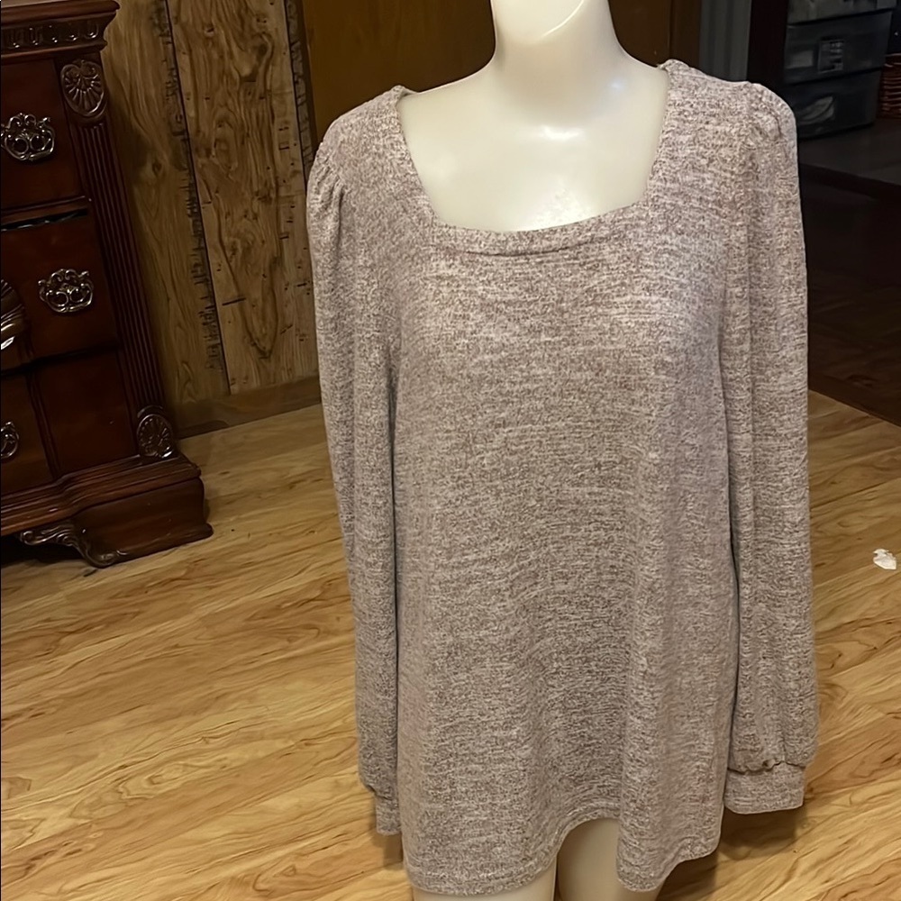 Chic Heathered Long Sleeve Top